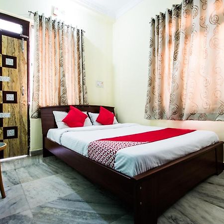 Oyo 24087 Viraj Hotel Danapur Exteriér fotografie