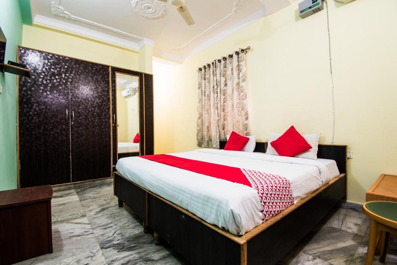 Oyo 24087 Viraj Hotel Danapur Exteriér fotografie