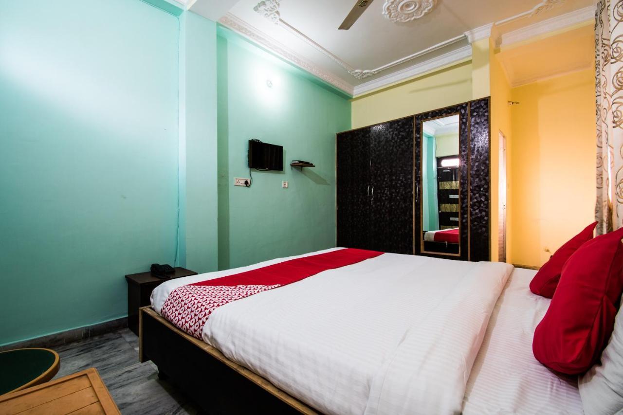 Oyo 24087 Viraj Hotel Danapur Exteriér fotografie