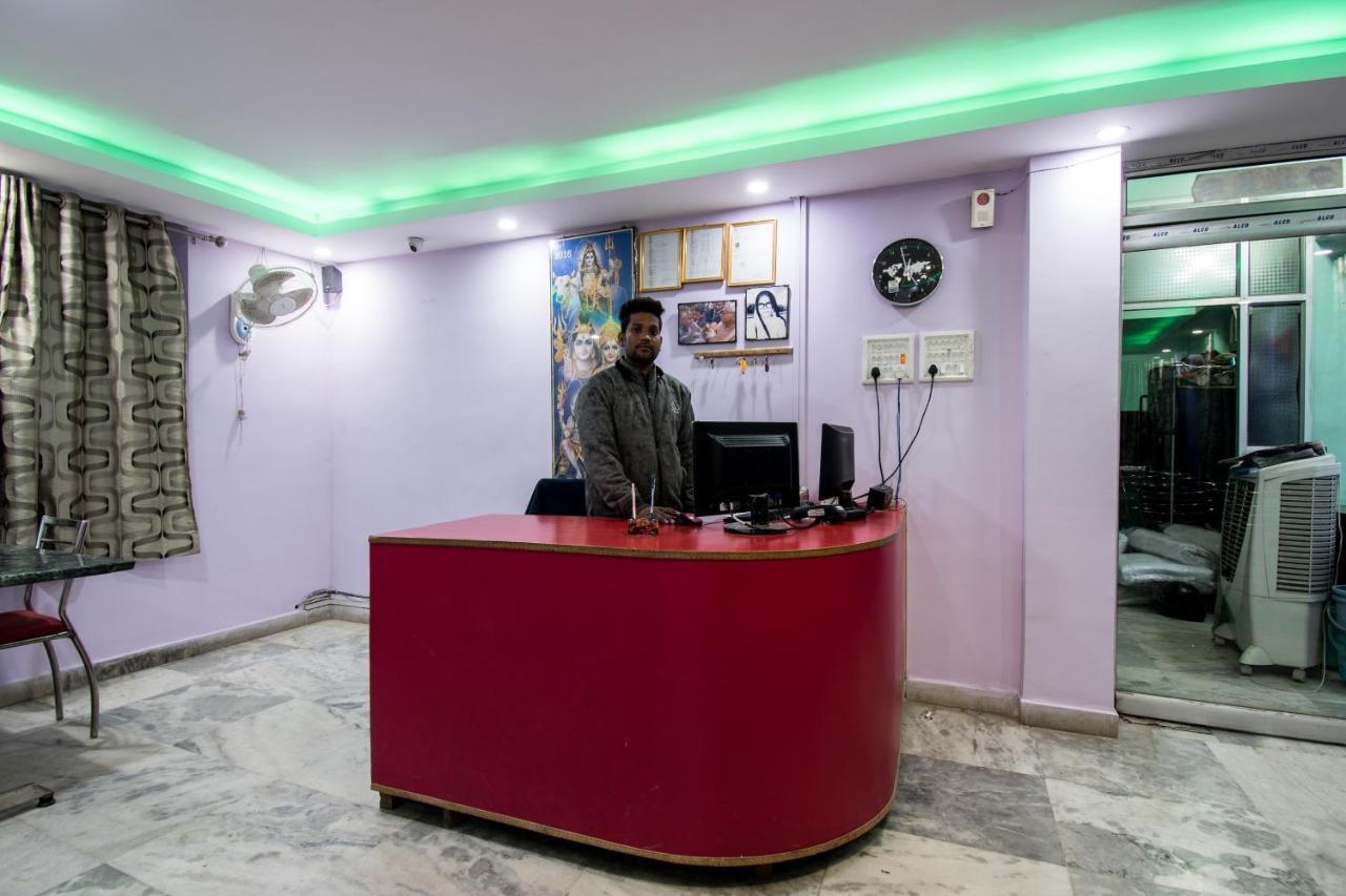 Oyo 24087 Viraj Hotel Danapur Exteriér fotografie